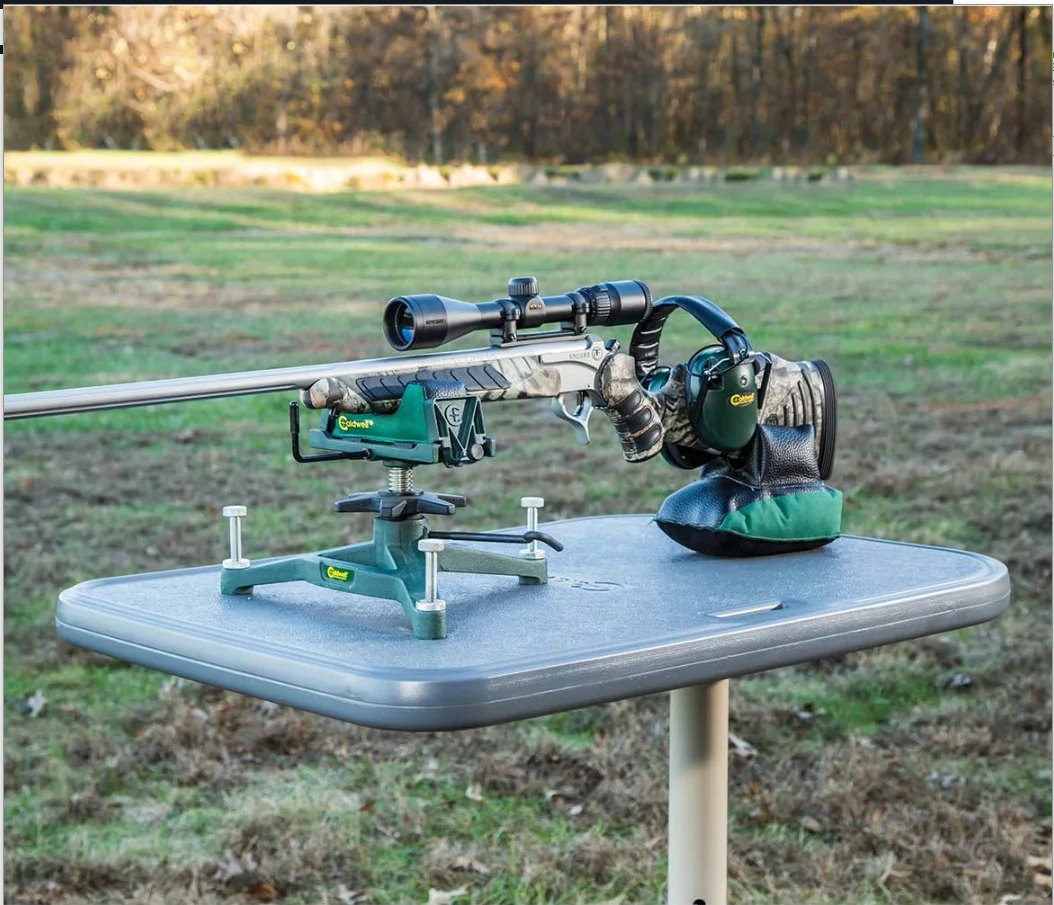 طاولة كالدويل مستقرة بتصميم كامبيدكستروس، دوران 360 درجة، سطح صناعي مقاوم للعوامل الجوية ومقعد للاستخدام الخارجي، نطاق،