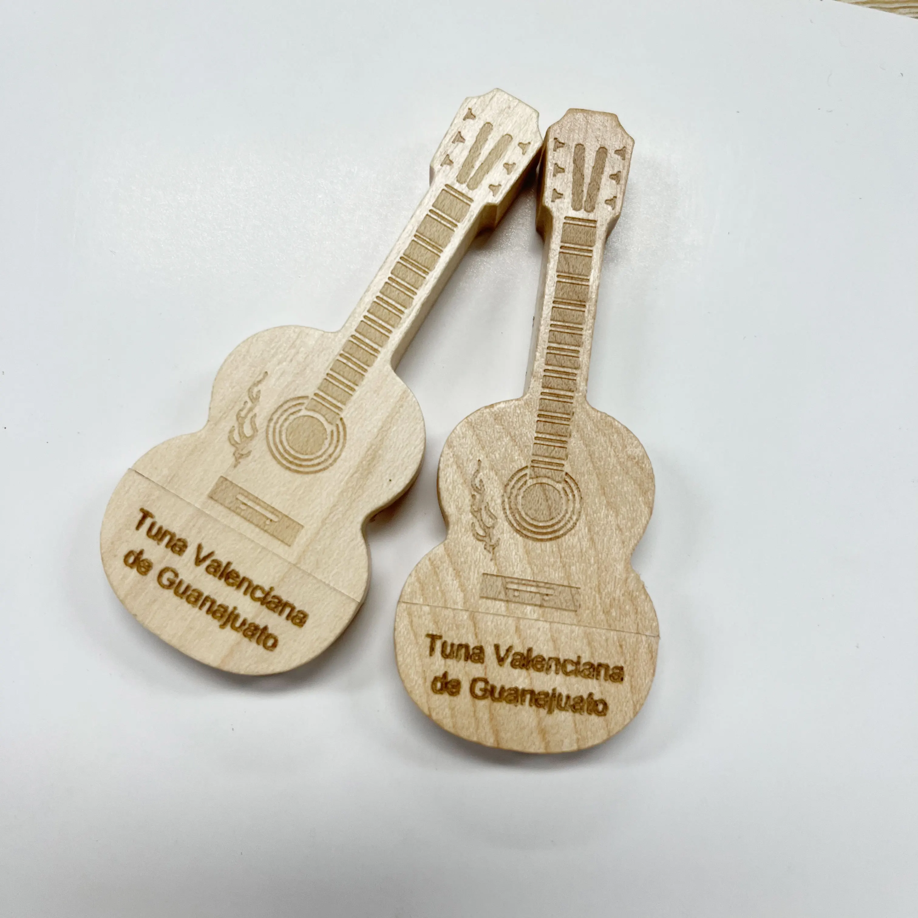 30pcs Wooden Guitar FREE LOGO USB 2.0 Flash Drive 32GB 16GB Pen Drive 64GB Memory Stick Music Creative Wedding Photography Gift