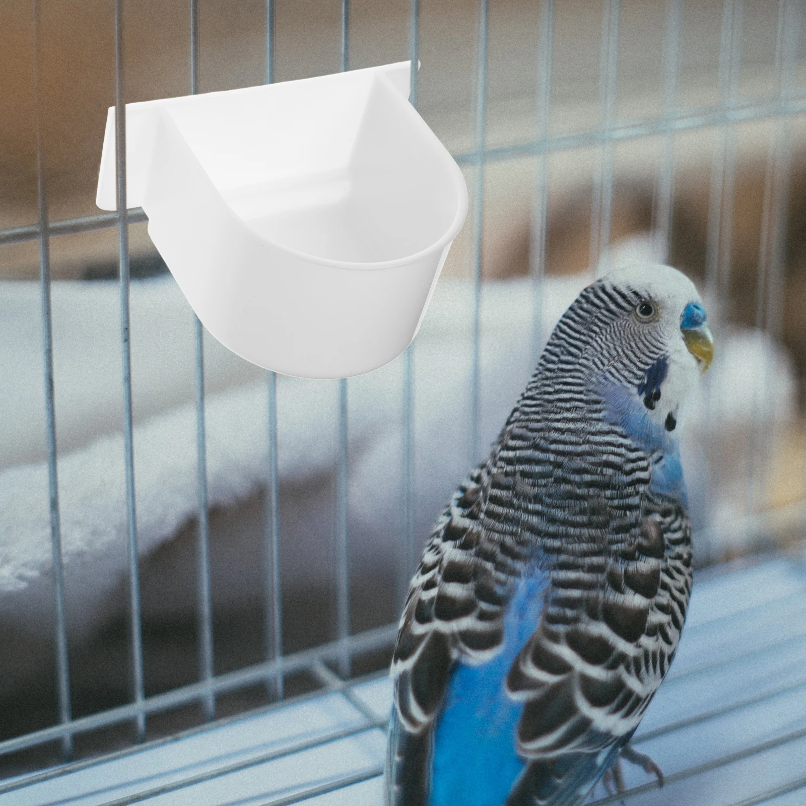 

4Pcs Semicircle Food Container Birds Feeder Easy Install Durable Practical Bird Cage Accessories Parrot Pigeon Water Feeding