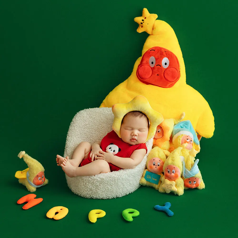 

0-1 Month Newborn Photography Props Item Set for Boy and Girl Cute Star Theme Included Star Doll+Headdress Accessories