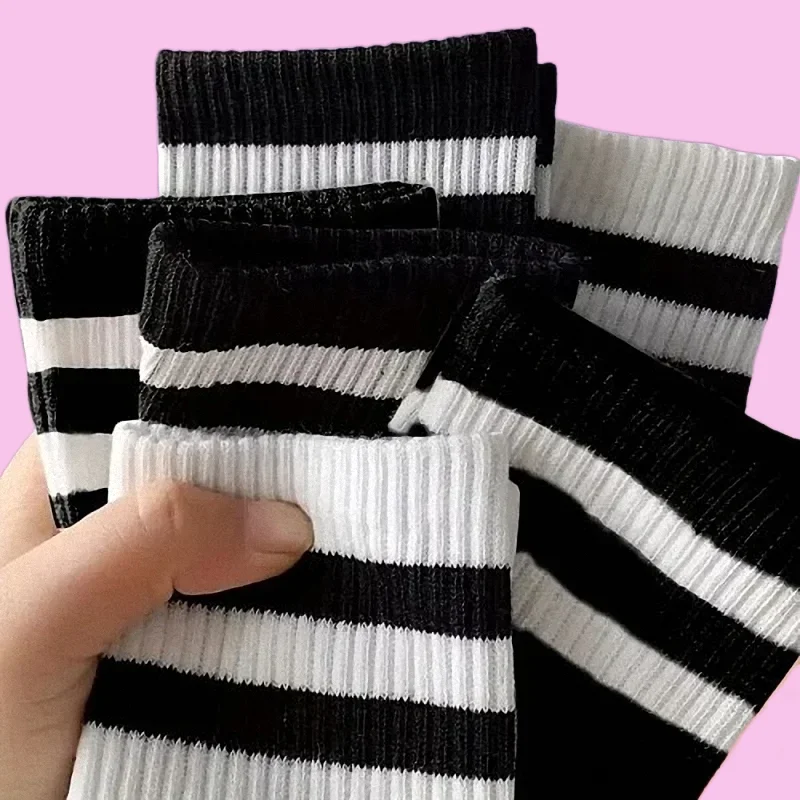 Chaussettes en coton à col rond pour hommes et femmes, chaussettes mi-tube, chaussettes rayées simples, respirantes, haute qualité, nouvelle mode,