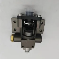 High quality 0444011015 0444011016 2001791 3043278 Urea metering valve urea nozzle is applicable FOR Scania