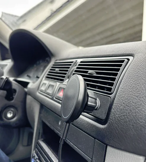 

Premium Grade LHD for Left Hand Drive Cars Only Car Phone Mount Mag Safe Char ger For For VW MK4 Golf Jetta GTI GLI R32