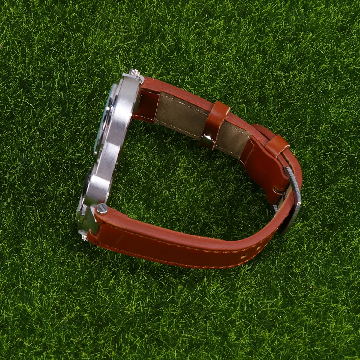 

1Pcs Temperature Compass Watch Display Quartz Men's Fashion Durable Adjustable Band Outdoor Sports Light Coffee