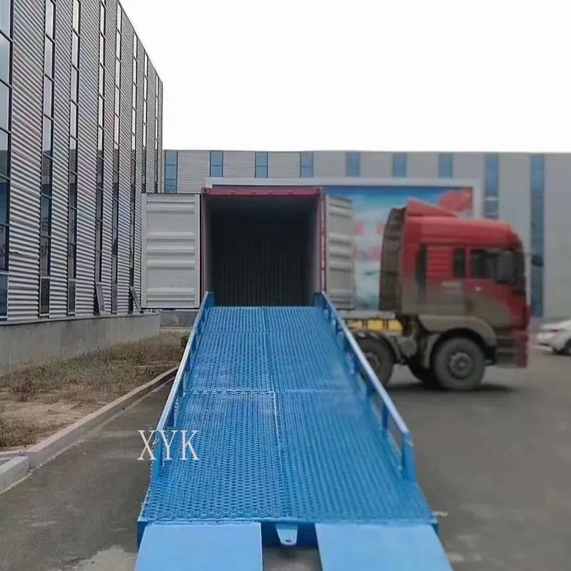 FOB Pirce Mobile Loading Dock Container Loading Ramp Forklift Access Hydraulic Lift Incline Loading Elevator Deposit