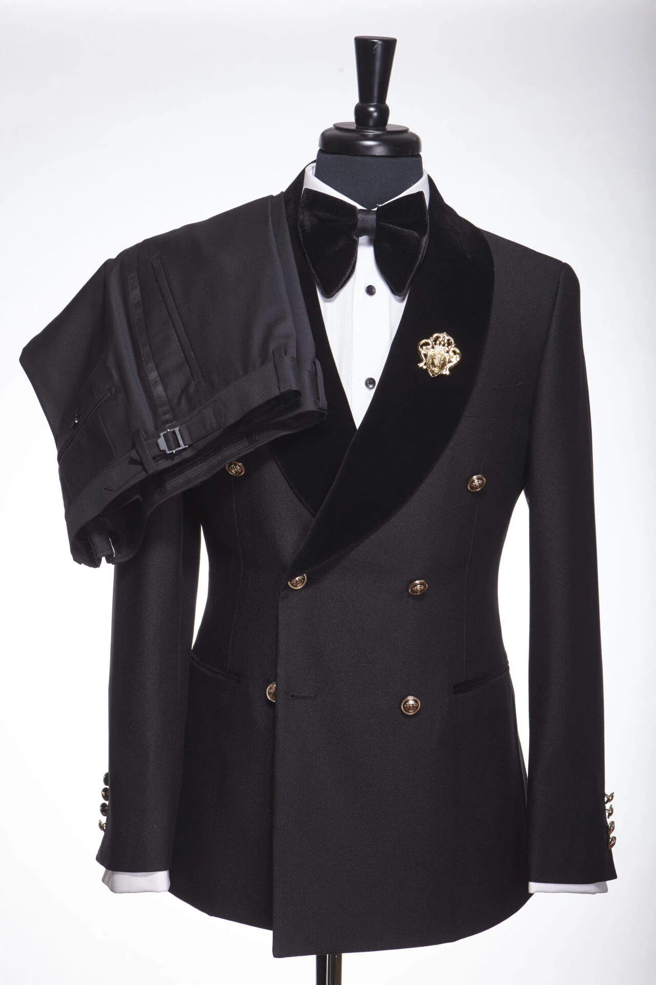 

Black Double Breasted Men Suits Set 2 Pieces (Jacket+Pants )Shawl Velvet Lapel Suit with Gold Button Groomsman Party Blazers