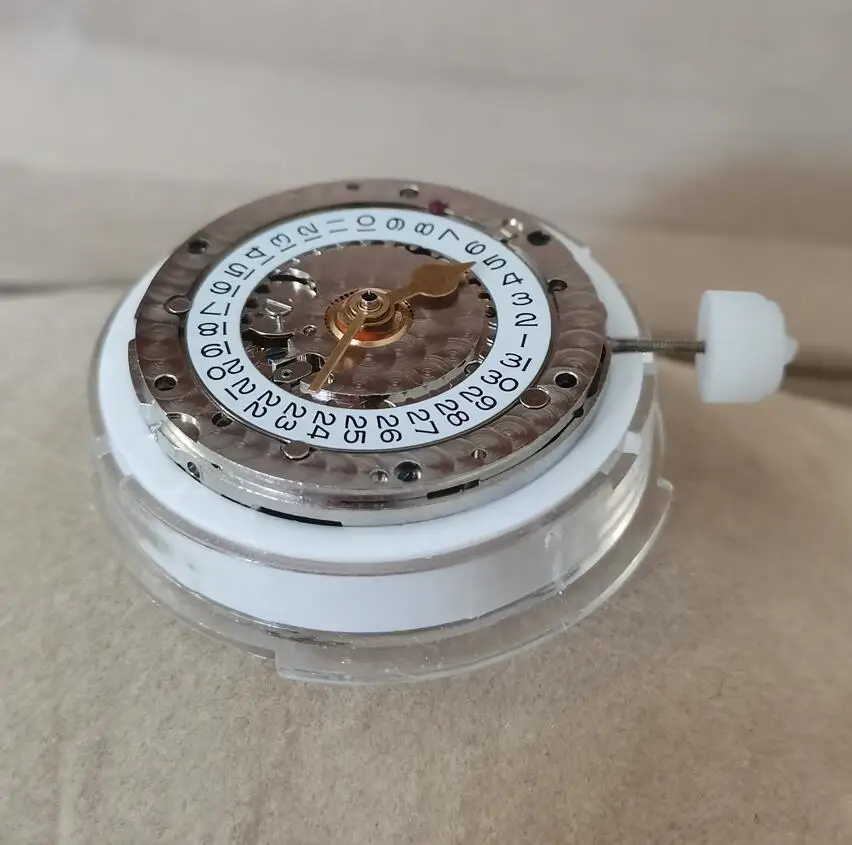 Watch movement Shanghai 3186GMT movement automatic mechanical movement 28,800 frequencies per hour Blue Balance spring