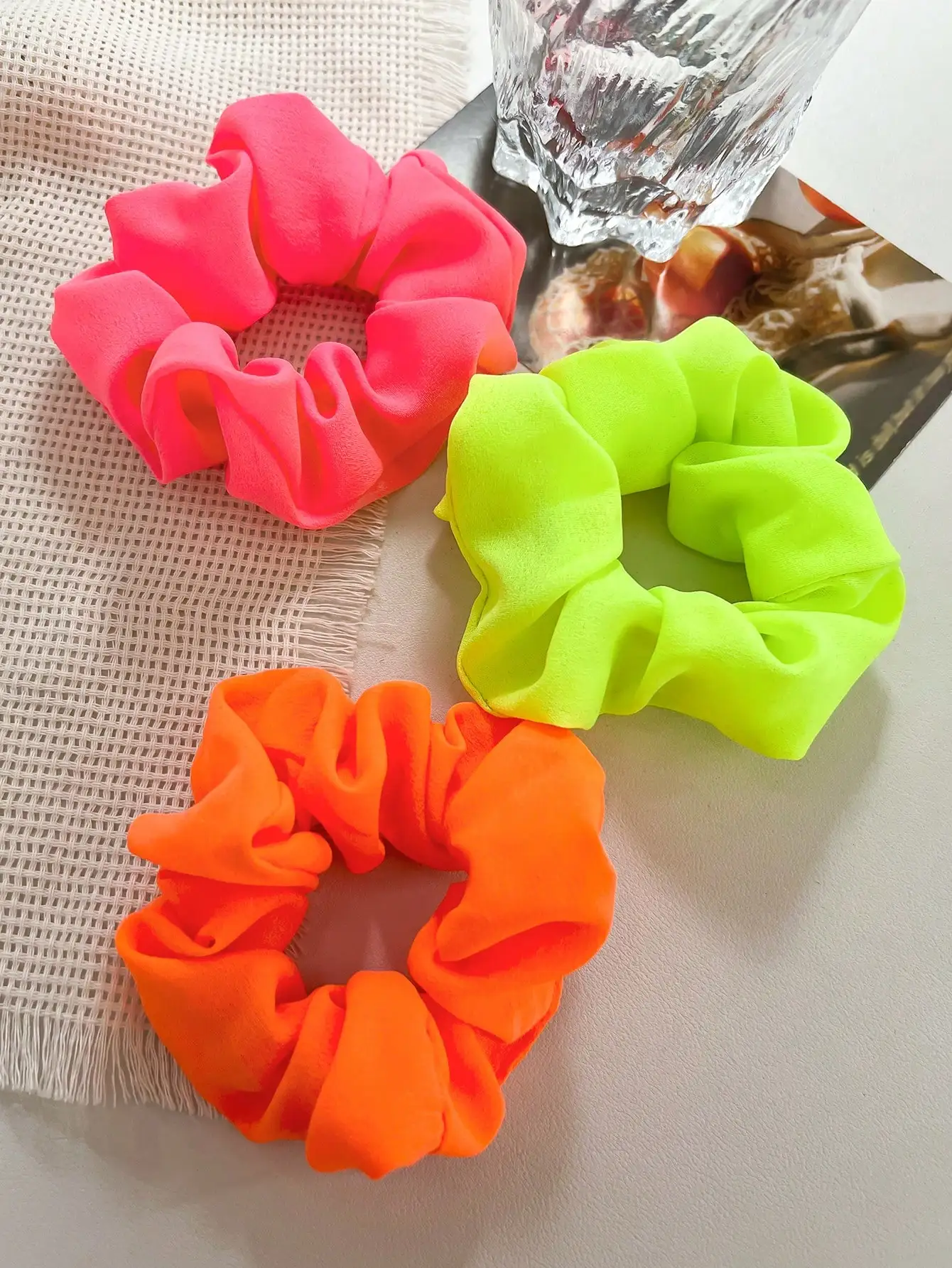 3 Stück Neon-Haargummis, 80er-Jahre-Haaraccessoires, leuchtende Farben, hochwertige elastische Bänder, Pferdeschwanzbänder für Damen, 90er-Jahre-Party-Outfits, zum Sport. – Detail 1