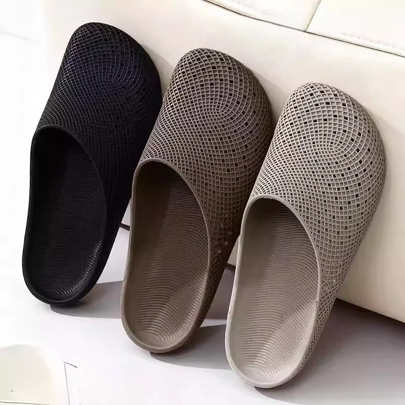 

Casual Men's Chef Shoes Beachwear Breathable Slip-On Kitchen Work Shoes Hollow out Design Comfortable Lightweight Sandals
