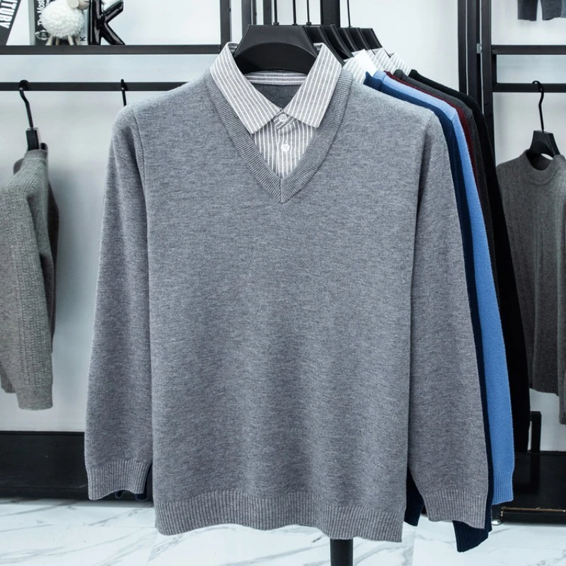 ​ ​ เสื้อสเวตเตอร์คอปกถักสำหรับผู้ชาย - สีฟ้าอ่อน (6 สี) ดีไซน์สองชั้นแบบหลอกตา สไตล์ลำลองสำหรับธุรกิจ ​   ยืดหยุ่น สวมใส่สบาย
