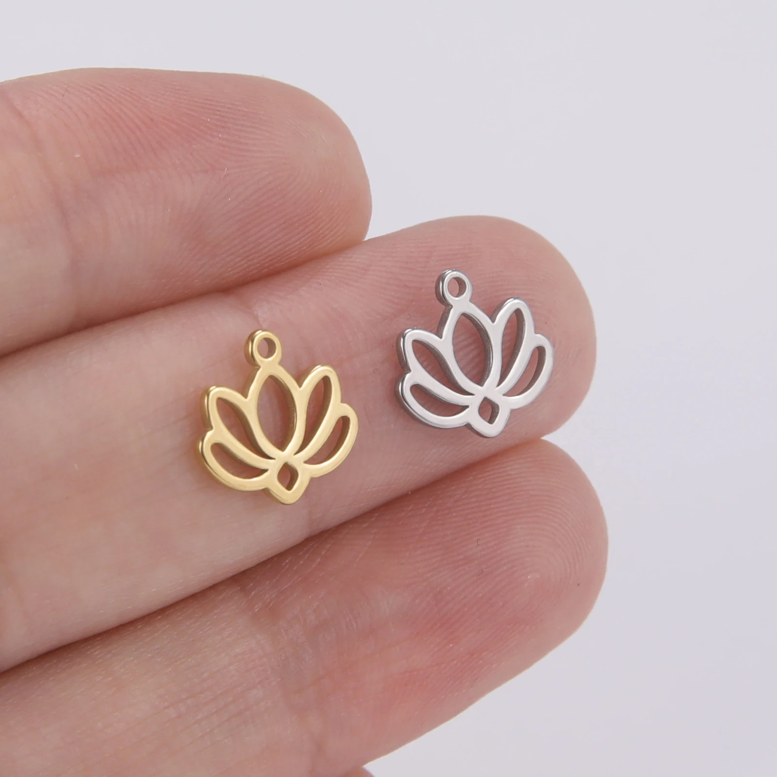 EUEAVAN 5pcs  Mini Lotus Stainless Steel Charms Wholesales Necklace Bracelet Earrings Small Pendant Jewelry Making Accessories