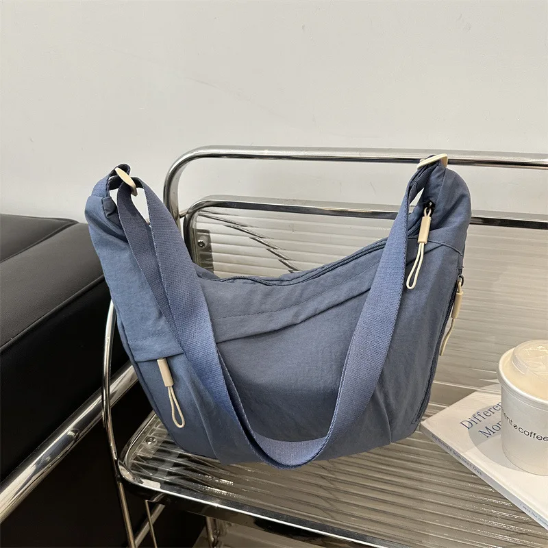 

2026 Summer Casual Crossbody Bag, Solid Color Lightweight Dumpling Bag for Women