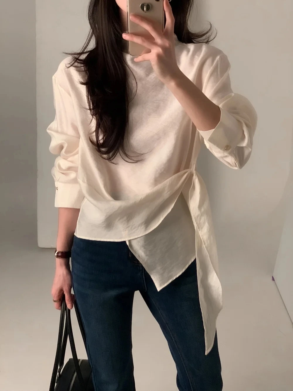 

Chic round Neck Loose Fit Soft Thin Mesh Shirt Women's Korean Style Asymmetric Long Sleeve Polyester Blouse Inner Wear