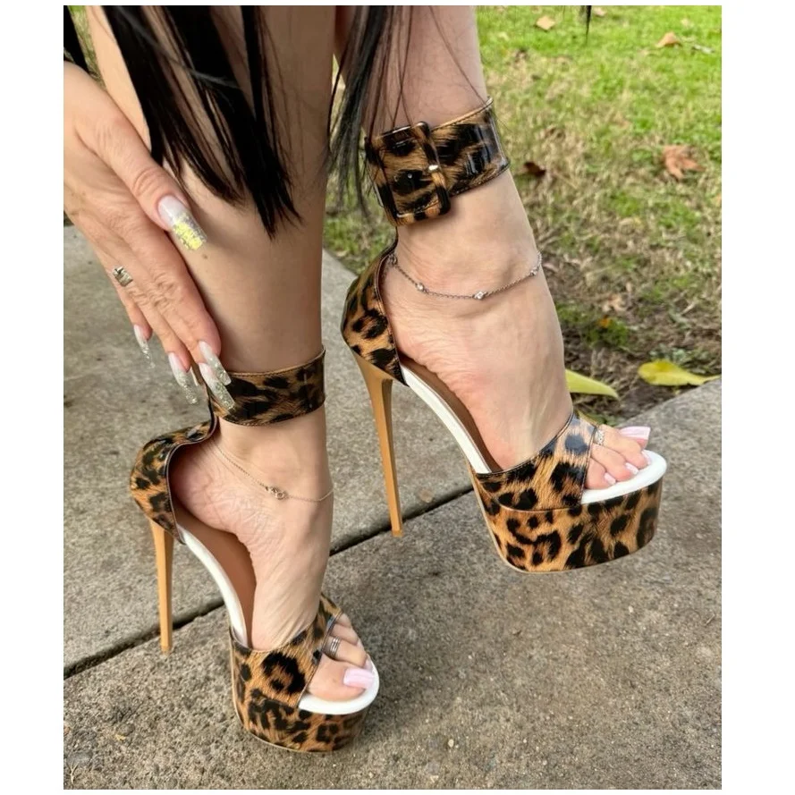 

Leopard Patent Leather Buckle Sandals Peep Toe Thin High Heel Fashionable Sexy Cool Summer Big Size Woman Shoes Zapatillas Mujer