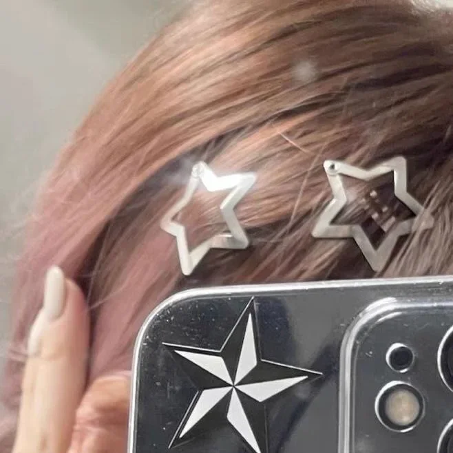 Silver Star BB Hairclips Girls Y2K Cute Star Barrettes Women Simple Metal Snap Clip Headdress Hair Jewelry Accessories