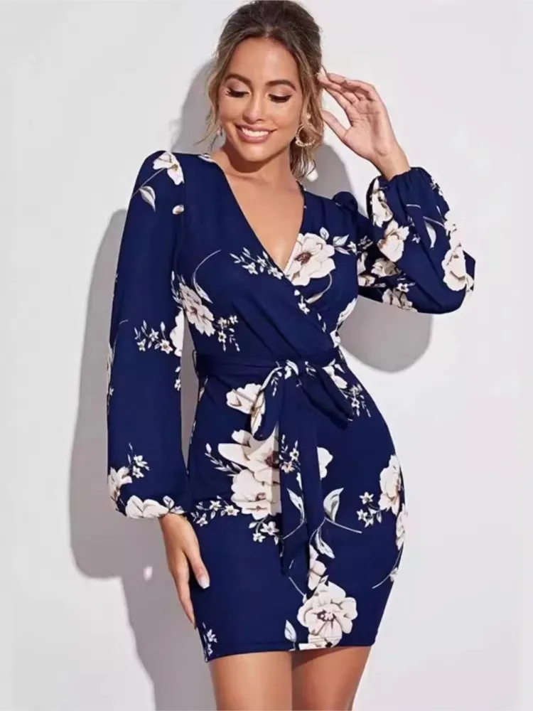 

Women's 2024 Spring Summer Sexy V-neck Fashionable Printed Strap Waist Slimming Tight Fit Hip Hugging Short Dress