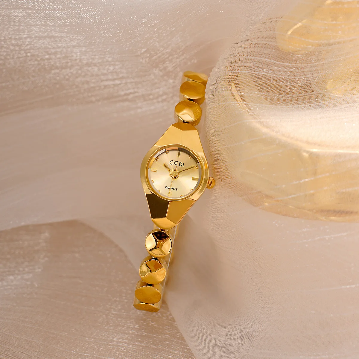 Women Watch Light Luxury Brand High-End Exquisite Bracelet Wristwatch Waterproof Ladies Fashion Quartz Watches Gift