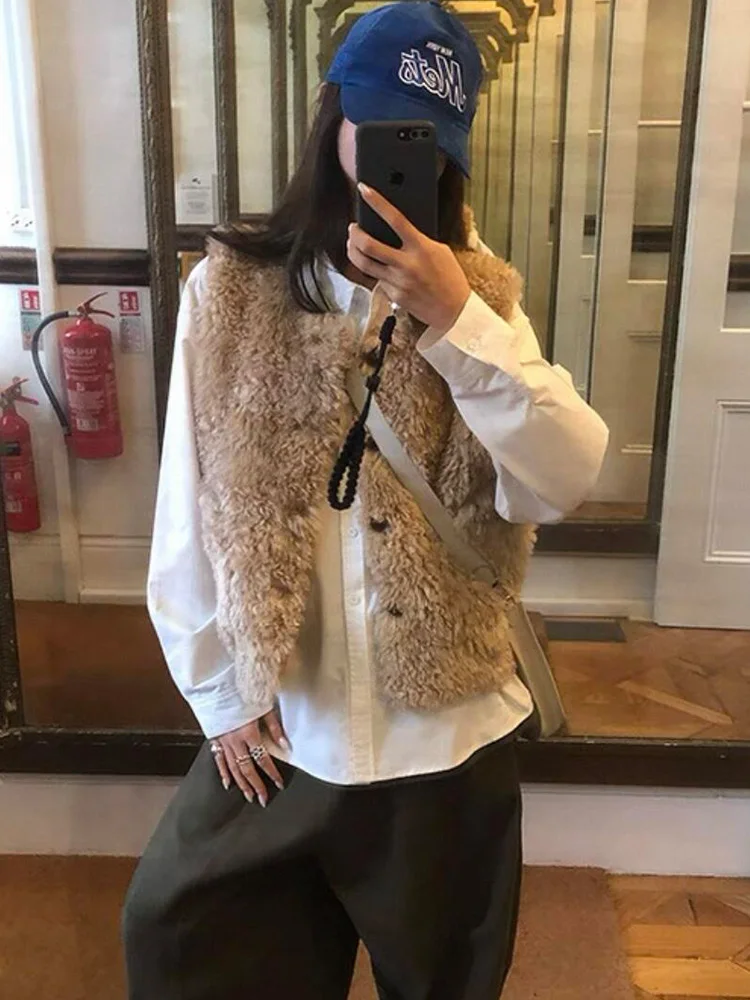 Korean Sle Faionable Lamb Fur Svel Vest Women's Autumn Winter Loose Age-Defng oulder Pad Vest Trendy Single-Bre...