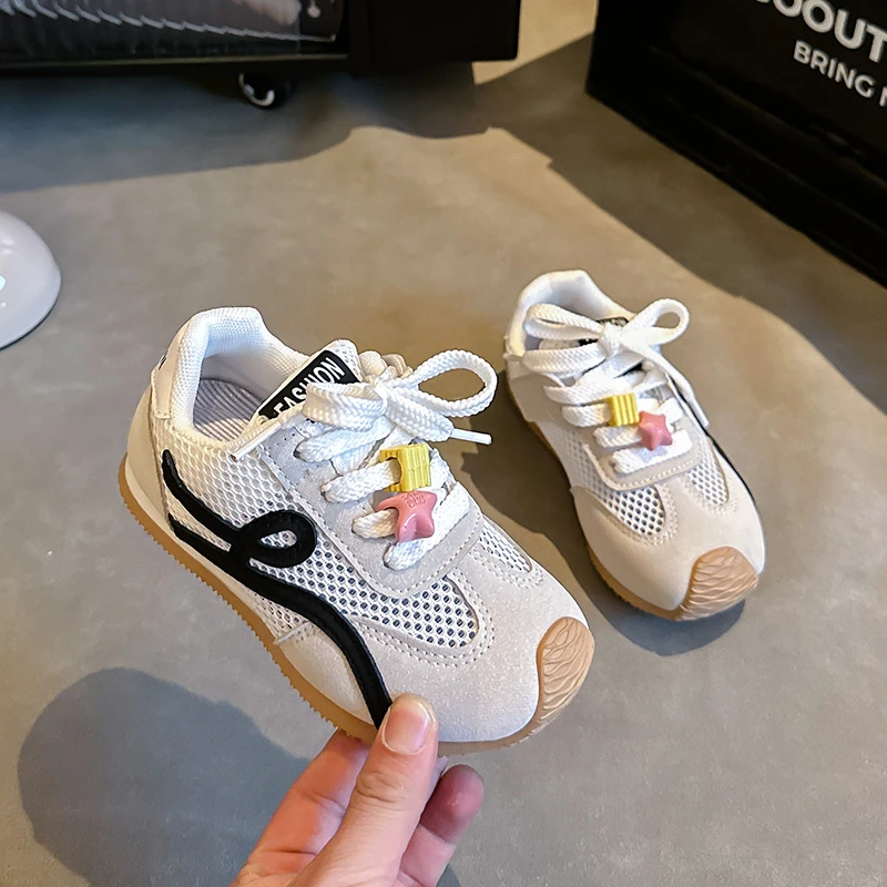

Детские повседневные кроссовки, дышащая сетчатая обувь, лето 2024, детская обувь, Нескользящая мягкая подошва, модная уличная спортивная обувь для мальчиков и девочек