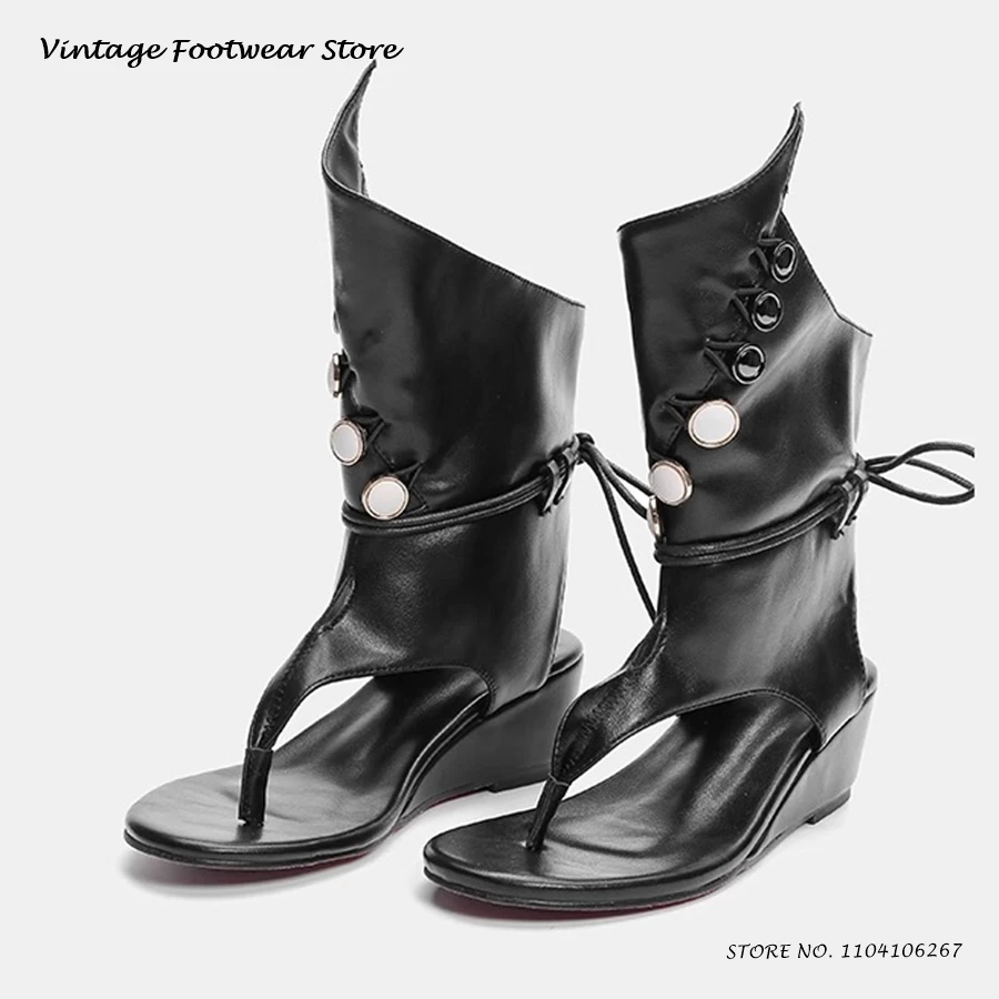 

Шлепанцы, летние ботинки с кожаными люверсами, черные ботильоны на танкетке с открытым носком, шнуровка, лето 2021, трендовая женская обувь в стиле панк