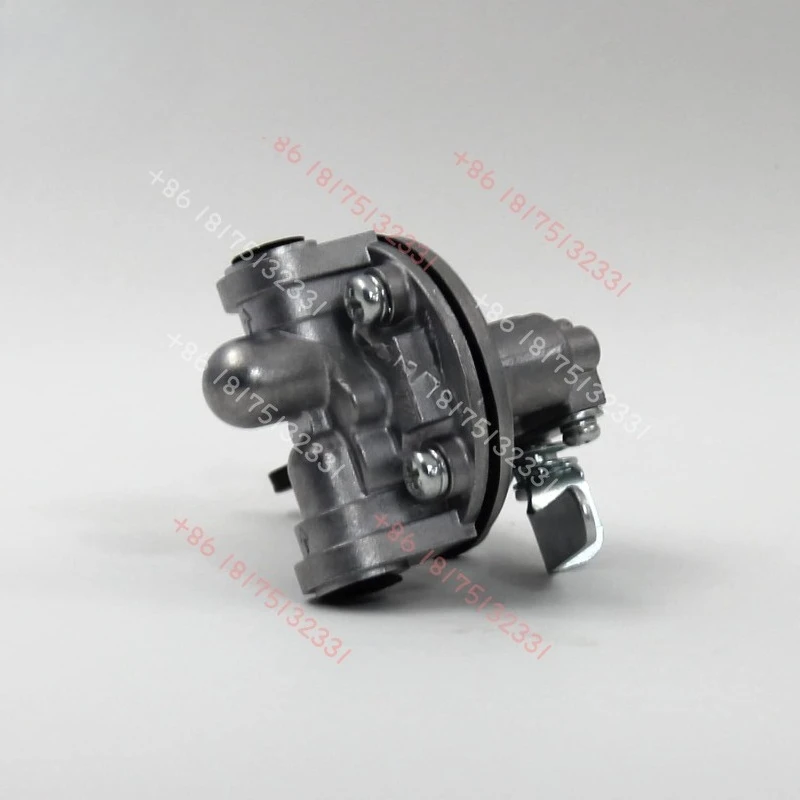 129301‑52020 Fuel Lift Feed Pump Assembly For 2GM20 3GM30 3HM35 3D84‑1C 3D84‑1D  Engine