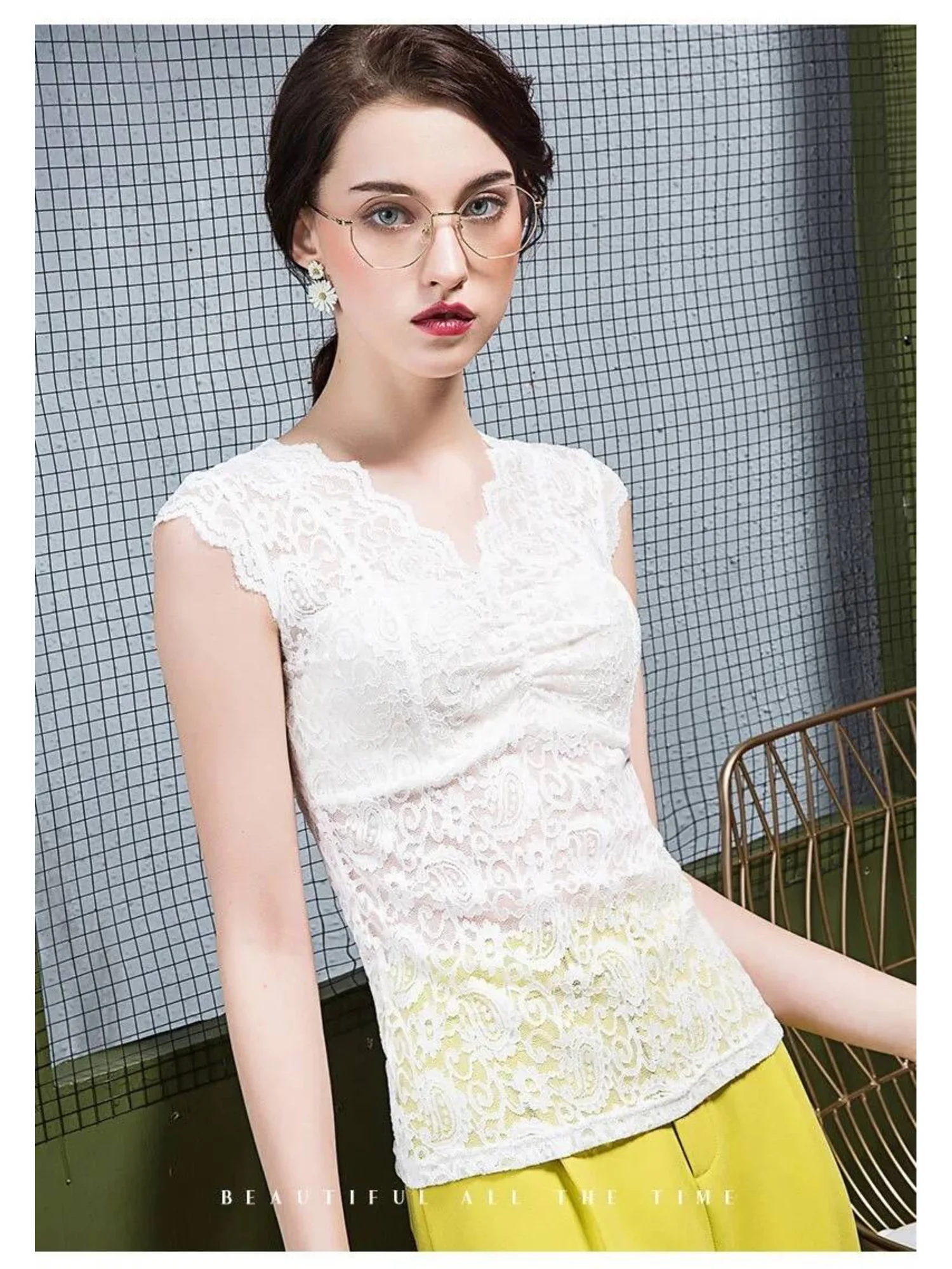 슬림핏 라인댄스 라틴 여성 왈츠 탑 2025 여름 신상 클래식 코스튬 재즈 V넥 모던 파티 레이스 K팝 무대 티셔츠