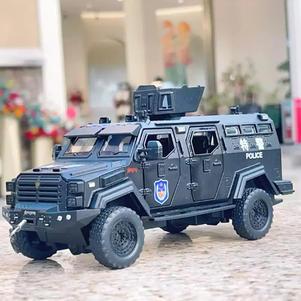 1:32 Sabertooth Alloy Model Toy Diecast Armored Car Door Opened Sound Light Pull Back Explosion Proof Vehicle Collectibles Hobby