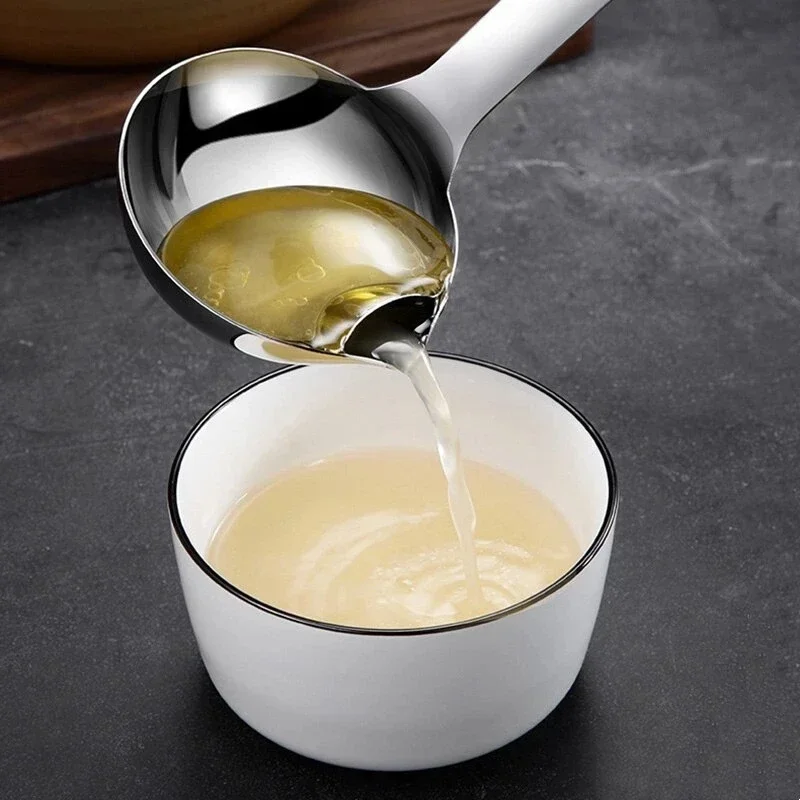 1Pcs Long Handle Oil Soup Separate Spoon Home Strainer Cooking Colander Kitchen Scoop Stainless Steel Ladle Kitchen Accessories