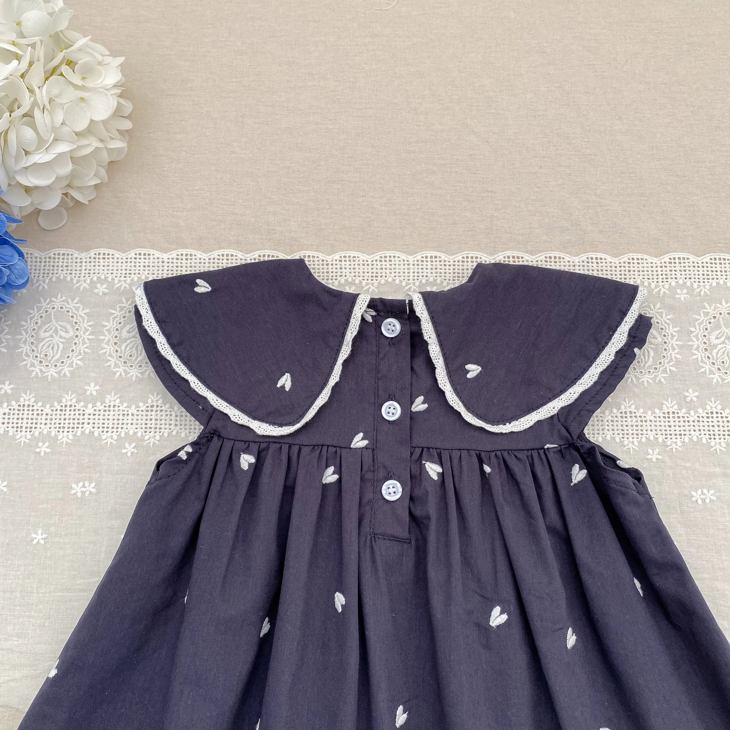 2026 Sommer-Schwesterkleidung 0-24M Baby Mädchen Ärmellose Baumwoll-Stickerei Baby Bodysuit 2-6 Jahre Süße Partykleider für Kinder – Detail 22