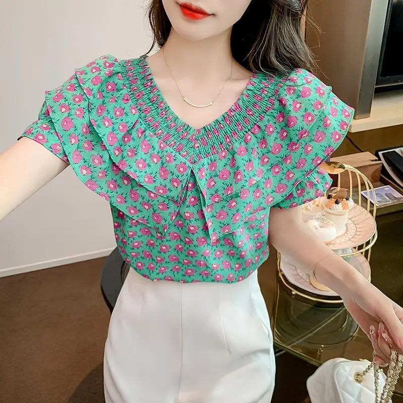 Women Summer 2024 New Floral Shirt Unique V-neck Ruffles Short Sleeve Extremely Beautiful French Printing Prairie Chic Tops