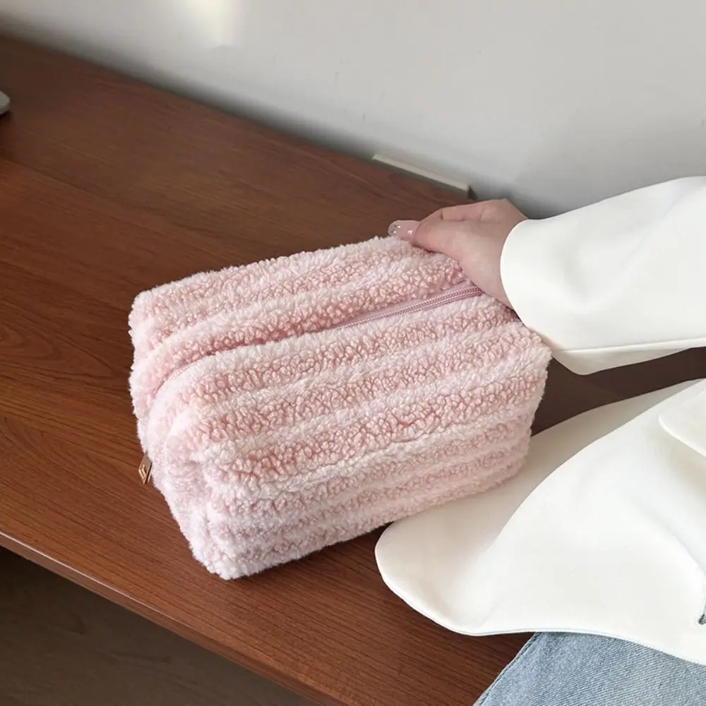 Bolsa de maquillaje de felpa de Material suave, estilo de embrague, organizador portátil de diseño bonito, estuche de lápices a rayas, colección de cosméticos