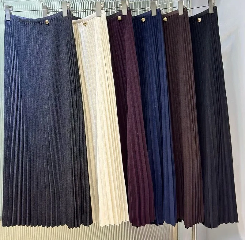 

Новинка 2025, осенне-зимняя длинная юбка высокого качества, женские плиссированные юбки на пуговицах в стиле деко, большие качели, черные, серые, синие, бежевые, цвета хаки