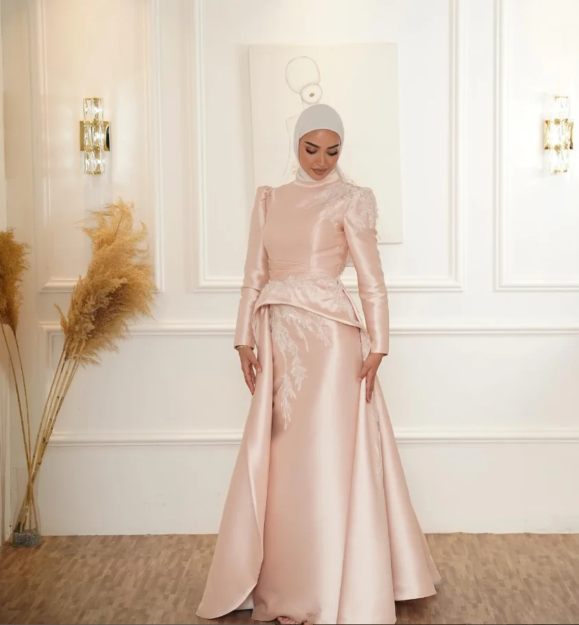 복숭아 핑크 이슬람 공주 댄스 파티 드레스 Ruched Gillter Applique 레이스 긴 소매 Hijab 이브닝 가운 맞춤형 저지