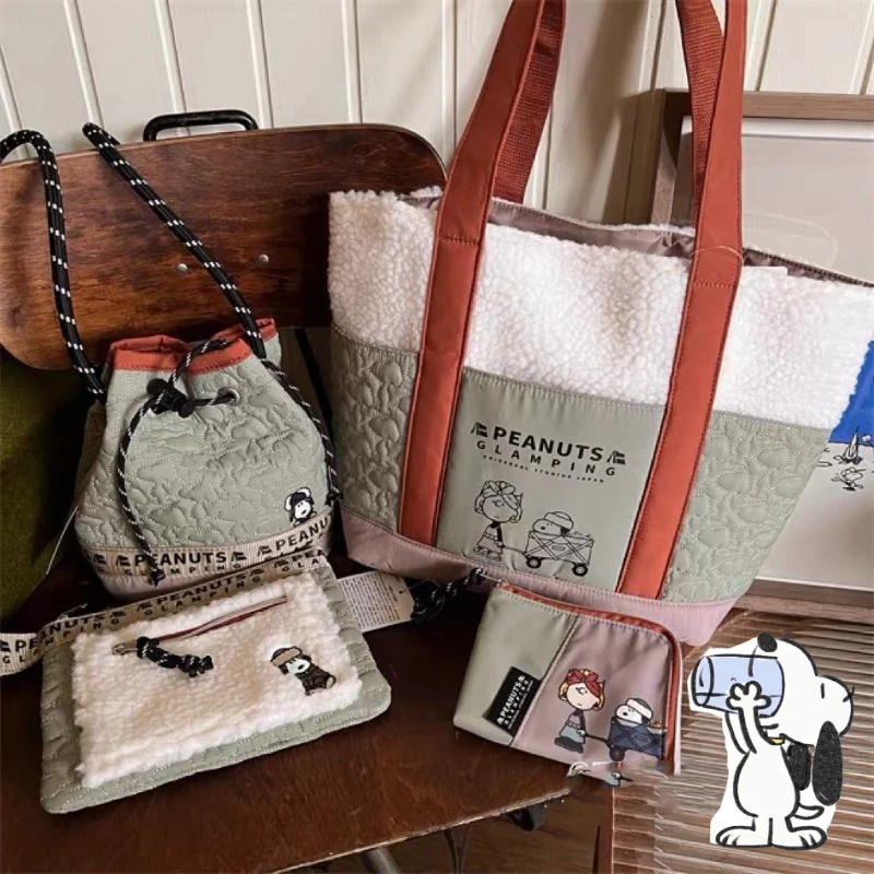 

Snoopy Shoulder Commuter Bag Large Capacity Canvas Handbag Student Cartoon Anime Backpacks Casual Tote Mommy Shopping Bag Gift