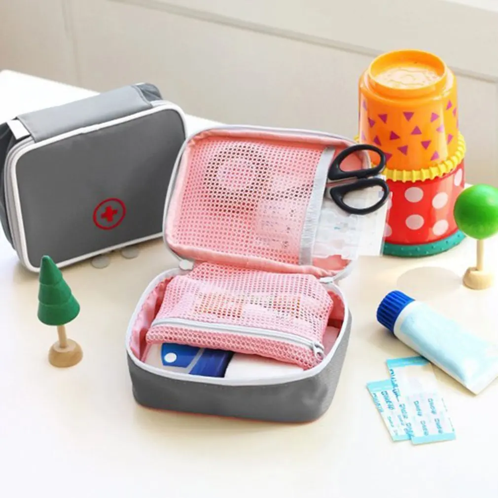 Mini Outdoor First Aid Kit กระเป๋าเดินทางแบบพกพายาแพคเกจชุดฉุกเฉินกระเป๋ายากระเป๋าขนาดเล็ก Organizer Hot