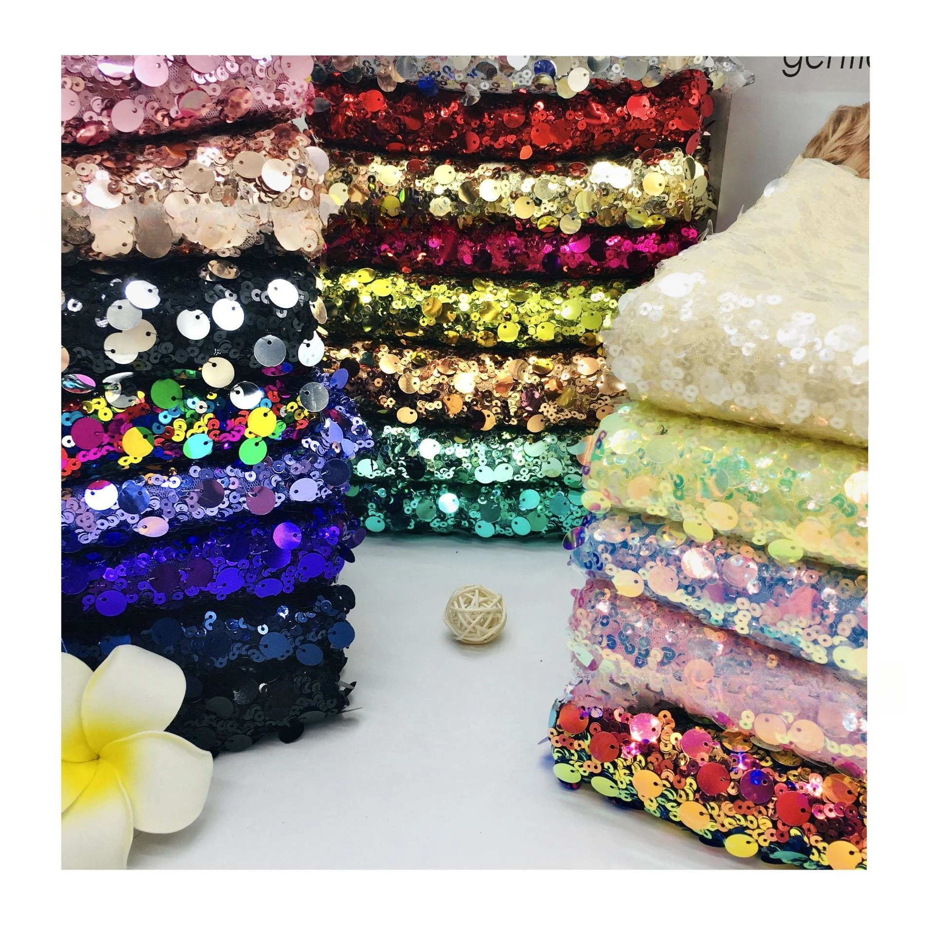 

Spot hot-selling 5 + 12mm large sequined fabric encrypted fantasy lamination stage background wall women's mesh embroidery cloth
