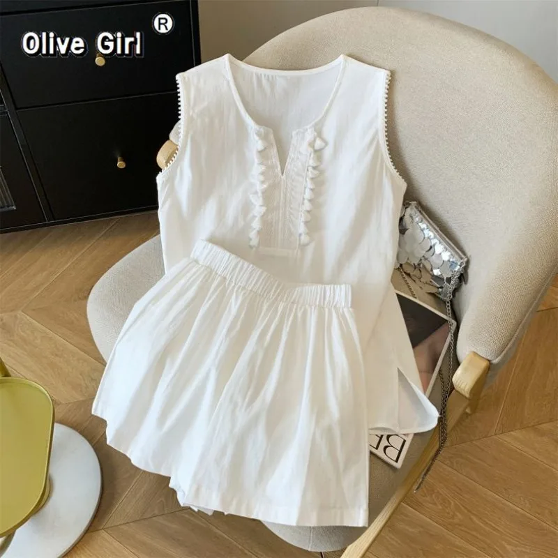 

Olivegirl High-end Women's top shorts set Linen V-neck Crewneck Vest Cotton-Linen Lightweight Top Summer Set Wide-Leg Shorts