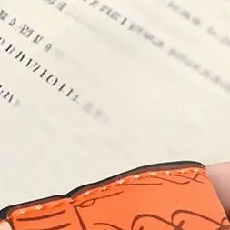 Durable PU Leather Magnetic Thumb's Up Bookmark, Multifunctional Book Page Marker, Great for Readers' Gift