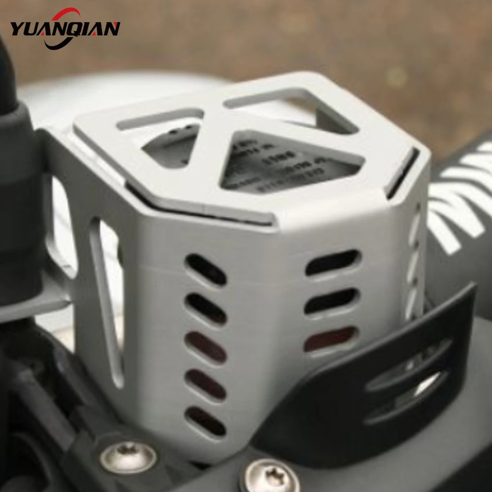 Front Rear Brake Pump Fluid Tank Oil Cup Reservoir Guard For BMW R1200GS GSA Adventure 2006-2007-2008-2009-2010-2011-2012-2013 2
