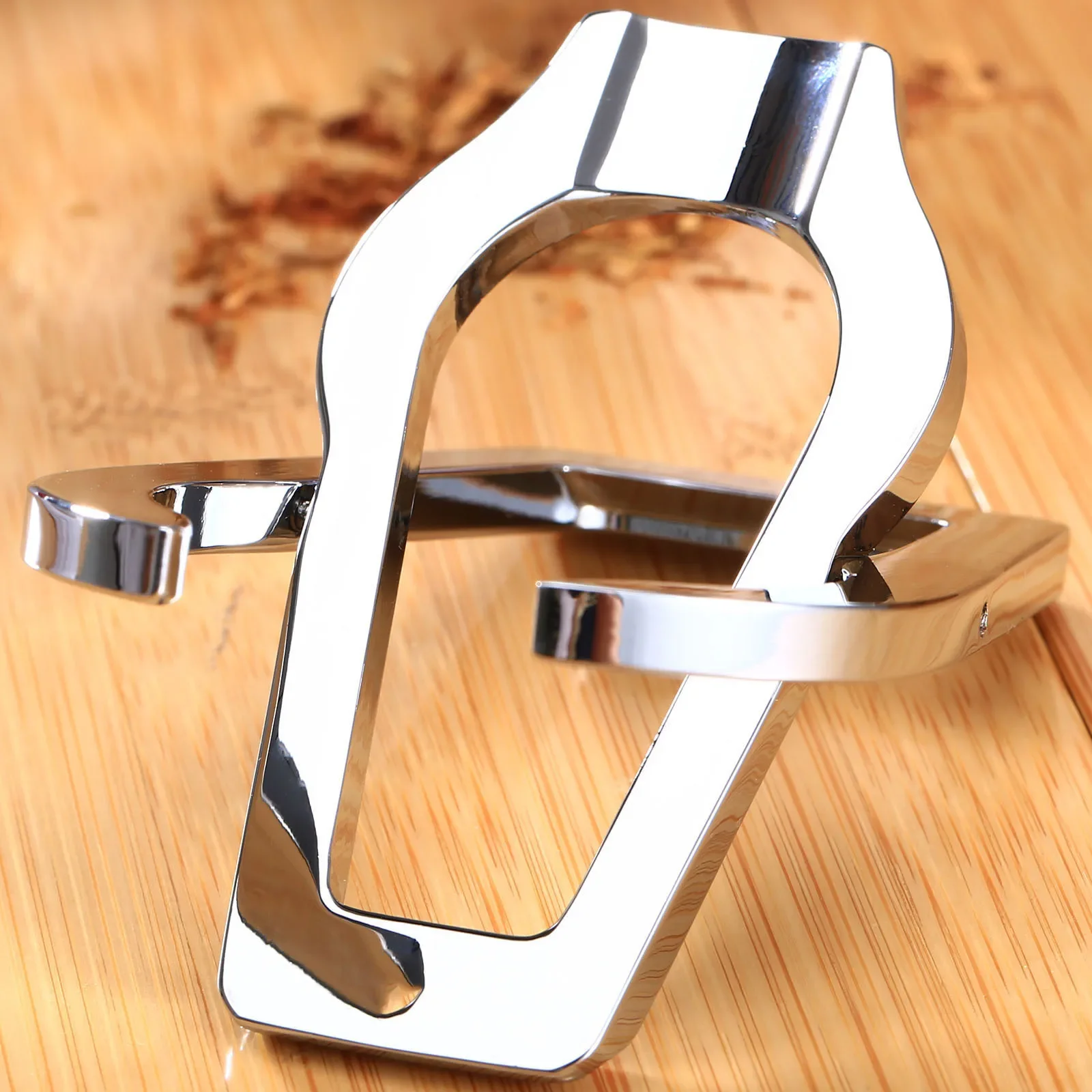 ステンレス鋼のタバコのシガーホルダー,タバコの形をしたディスプレイスタンド,耐久性のある,男性用のポータブルギフト,喫煙者用アクセサリー