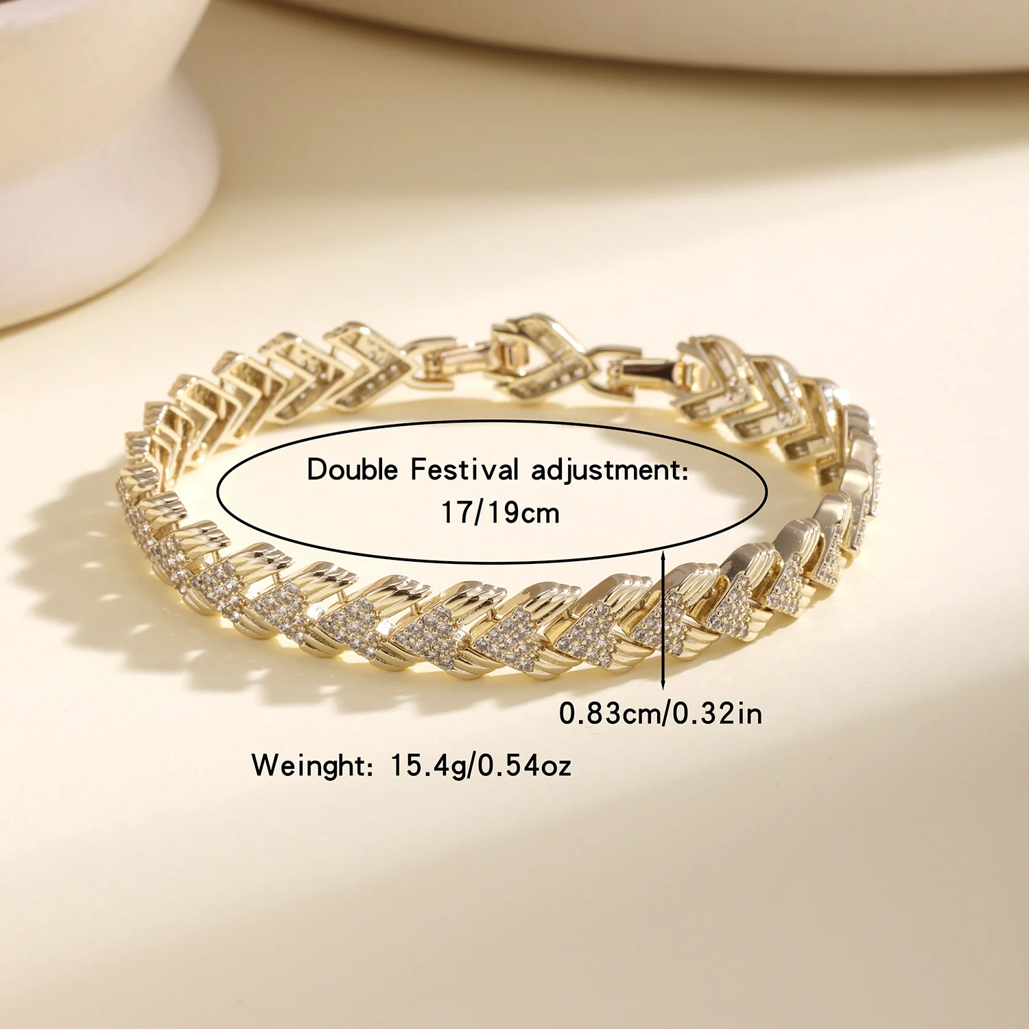 Nidin Luxus-Armband mit glänzenden CZ-Kristallen, Pfeilform, V-förmige Pfeilspitze, Handgelenkkette, eleganter Hochzeitsschmuck für Frauen, Alltagskleidung – Detail 2