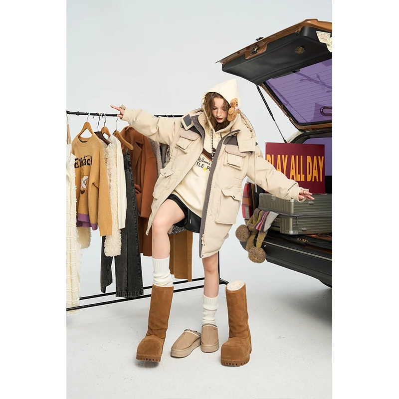 ElFSACK Design Mittellange Daunenjacke mit Kapuze im Utility-Stil für Damen