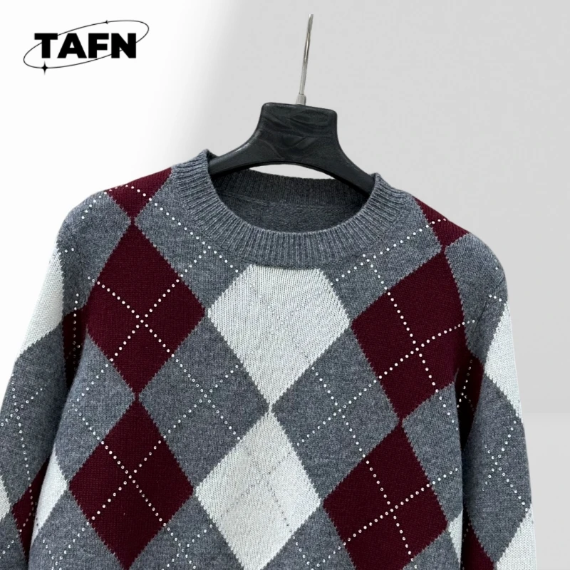 Ciepły, gruby sweter męski, stylowy i wygodny na zimę, przytulny i niezwykły design na zimne dni AI0306