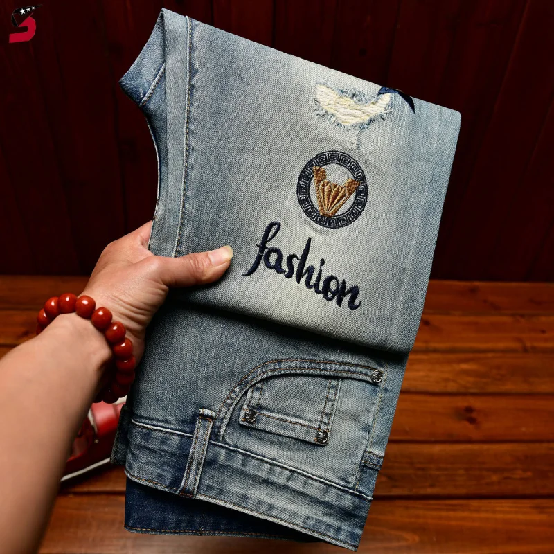High-End Ripped Patch Jeans Men Spring Summer Slim Fit Skinny Leg Embroidery Retro Blue Fashion Pants
