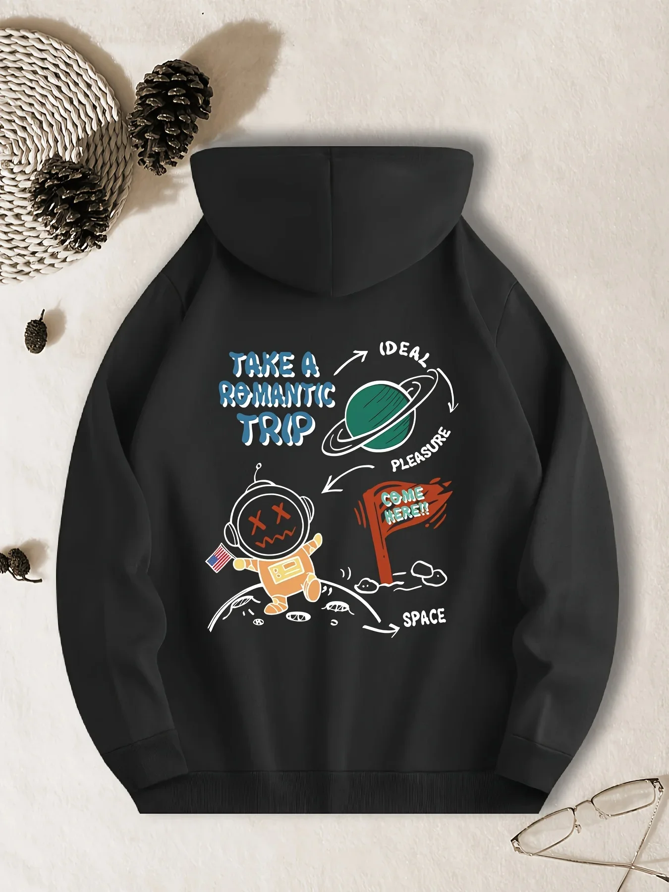 Sweat-shirt à capuche streetwear pour homme, noir, imprimé astronaute explorateur spatial et planète, manches longues, décontracté, pour l'extérieur