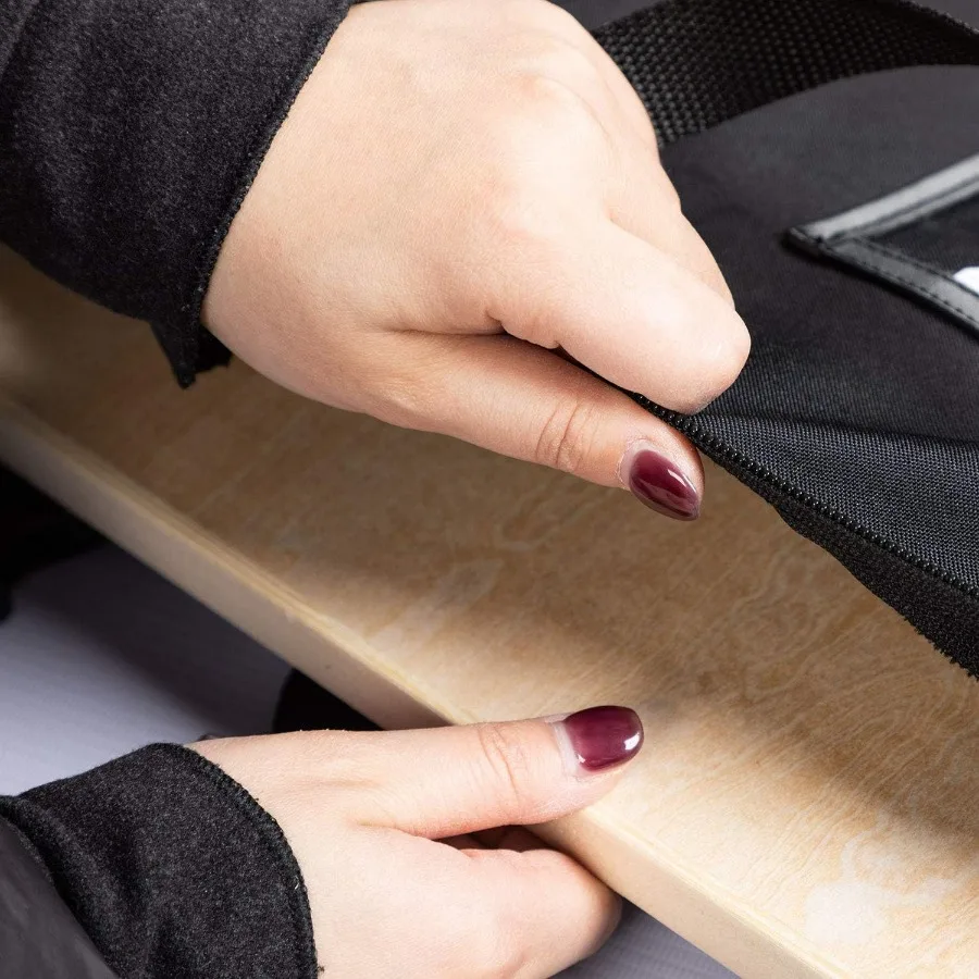 Large Size Art Portfolio Bag 24 x 36 inches Lightweight Nylon Shoulder Bag with Handle and Zipper for Efficient Poster Sketchin