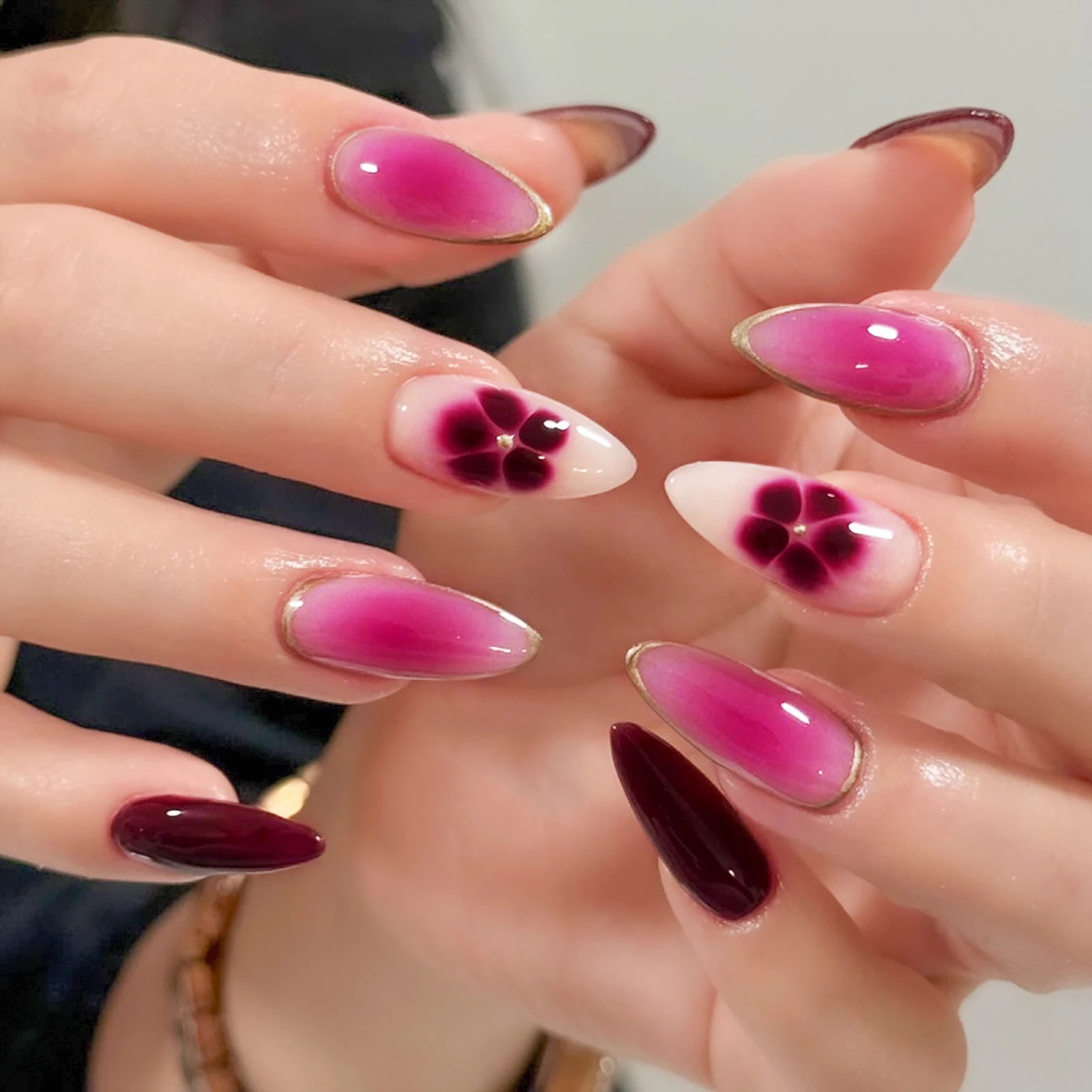 Rose Rose amande faux ongles 24 pièces rouge foncé français presse sur ongles fleur imprimé épicé filles charme manucure Stick-on faux ongles