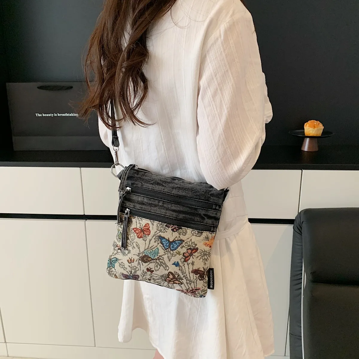 

Women's Vintage Denim Crossbody Bag, Butterfly Tapestry Mini Shoulder Purse with Multi-Zipper Pockets Casual Sling Bag for Daily