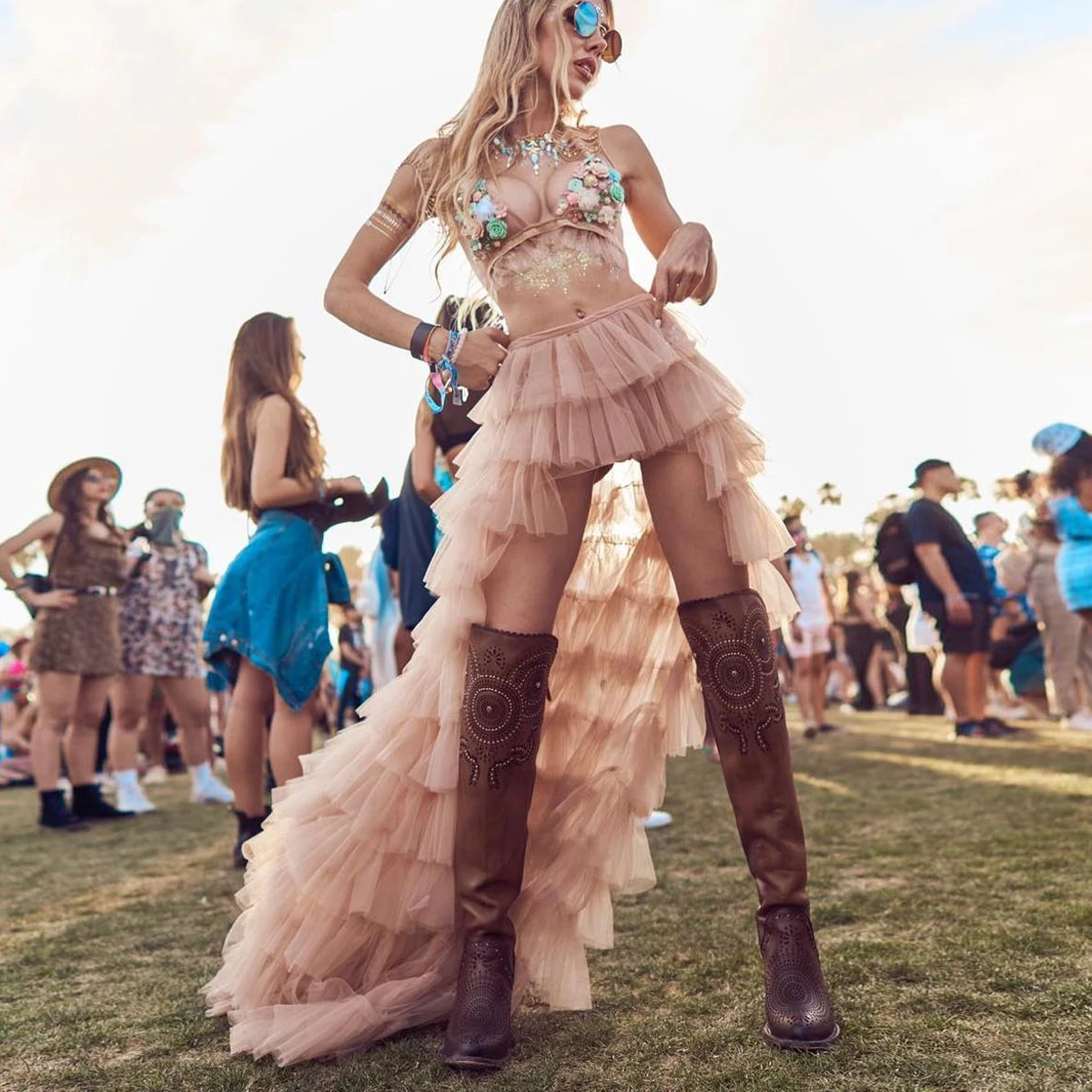 

Dusty Pink Layered Tulle High Low Skirt Elastic Waist Tiered Tutu Women Party Night Skirts Custom Faldas Special Occasion Skirt