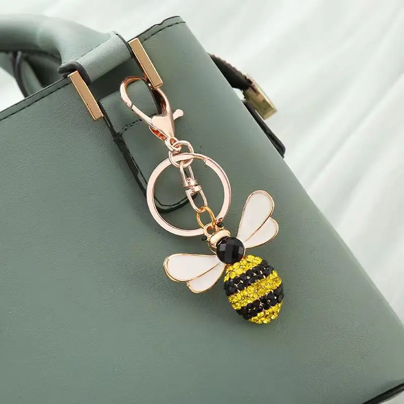 

Creative keychain gift fashionable car decoration cute little bee women's bag pendant 2024